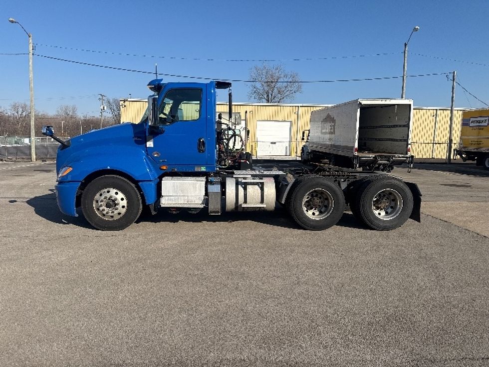 Day Cab Tractor-Heavy Duty Tractors-International-2020-LT625-Elkhart-IN-124,192\n\t\tmiles-$ 29,750 - Image 4