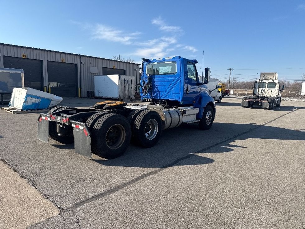 Day Cab Tractor-Heavy Duty Tractors-International-2020-LT625-Elkhart-IN-124,192\n\t\tmiles-$ 29,750 - Image 7