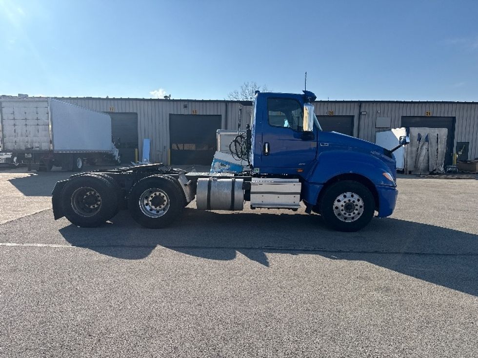 Day Cab Tractor-Heavy Duty Tractors-International-2020-LT625-Elkhart-IN-124,192\n\t\tmiles-$ 29,750 - Image 8