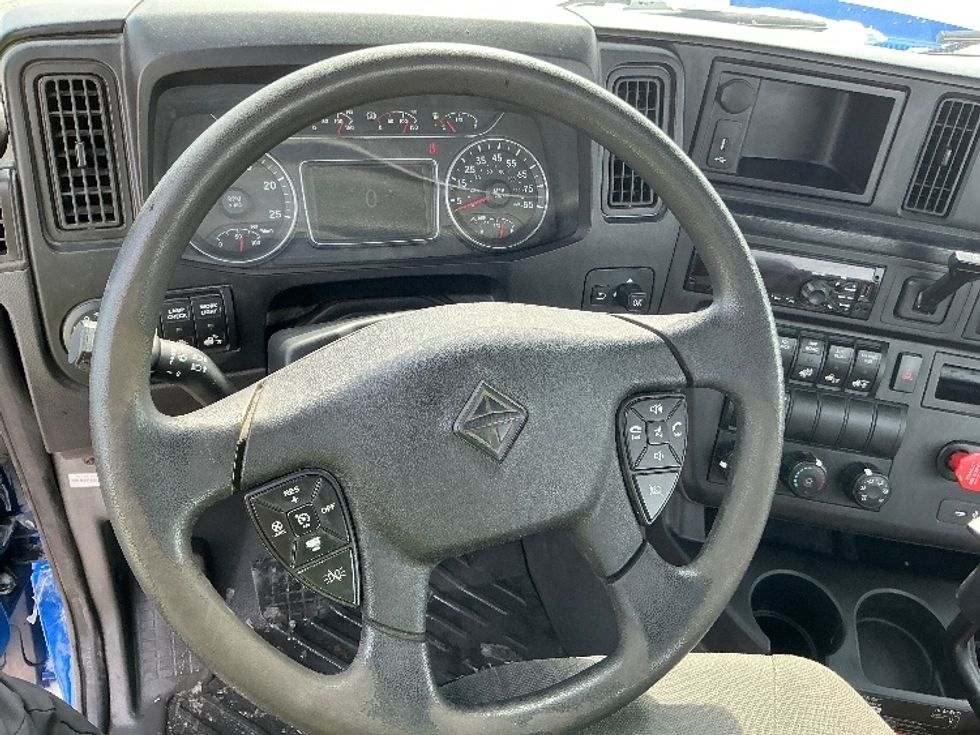 Day Cab Tractor-Heavy Duty Tractors-International-2020-LT625-Elkhart-IN-131,201\n\t\tmiles-$ 29,750 - Image 11