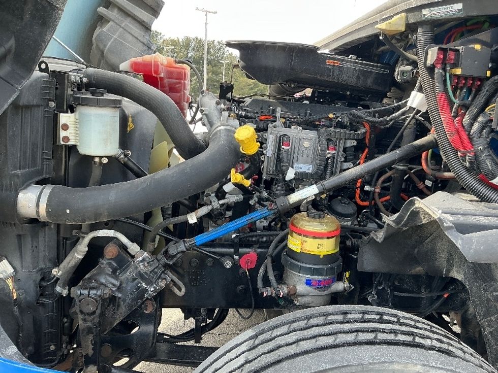 Day Cab Tractor-Heavy Duty Tractors-International-2020-LT625-Elkhart-IN-131,201\n\t\tmiles-$ 29,750 - Image 16