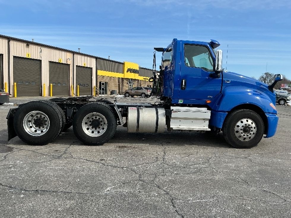 Day Cab Tractor-Heavy Duty Tractors-International-2020-LT625-Elkhart-IN-131,201\n\t\tmiles-$ 29,750 - Image 8