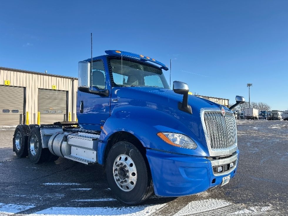 Day Cab Tractor-Heavy Duty Tractors-International-2020-LT625-Elkhart-IN-139,091\n\t\tmiles-$ 29,750 - Image 1
