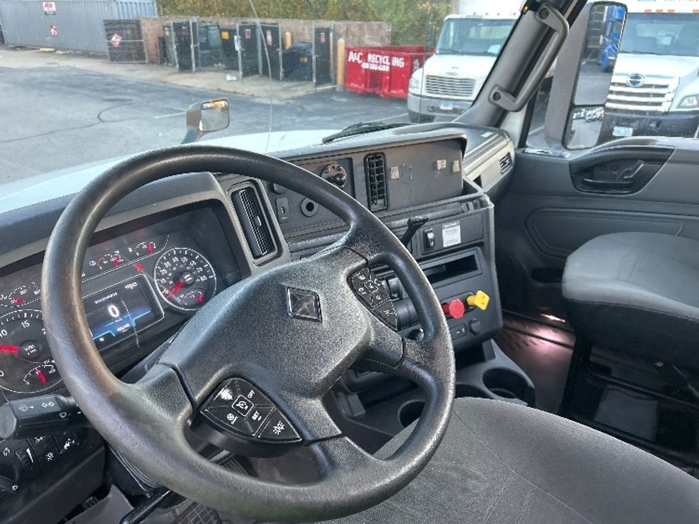 Day Cab Tractor-Heavy Duty Tractors-International-2020-LT625-Fitchburg-MA-483,748\n\t\tmiles-$ 25,750 - Image 10
