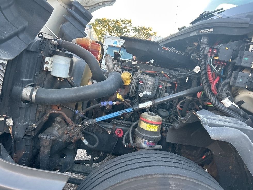 Day Cab Tractor-Heavy Duty Tractors-International-2020-LT625-Fitchburg-MA-483,748\n\t\tmiles-$ 25,750 - Image 16