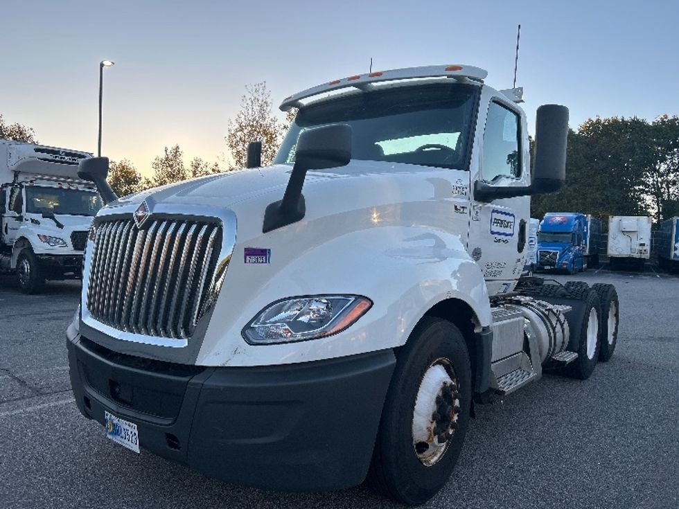 Day Cab Tractor-Heavy Duty Tractors-International-2020-LT625-Fitchburg-MA-483,748\n\t\tmiles-$ 25,750 - Image 3