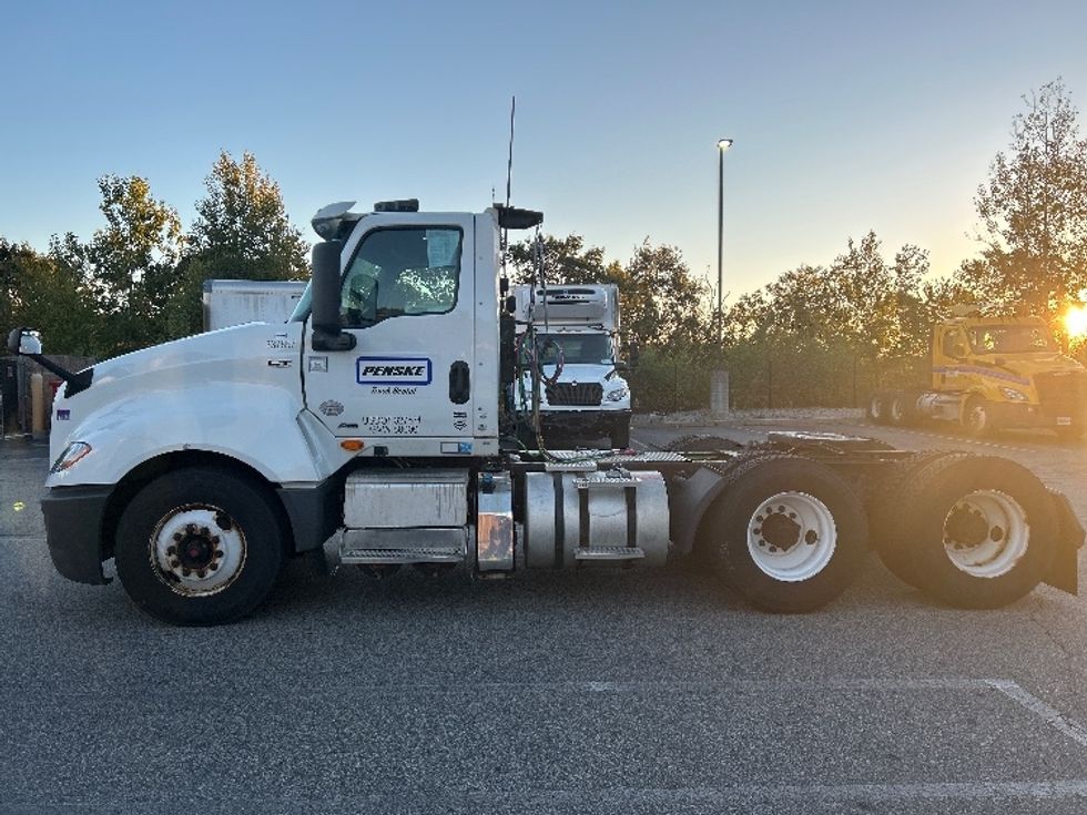 Day Cab Tractor-Heavy Duty Tractors-International-2020-LT625-Fitchburg-MA-483,748\n\t\tmiles-$ 25,750 - Image 4