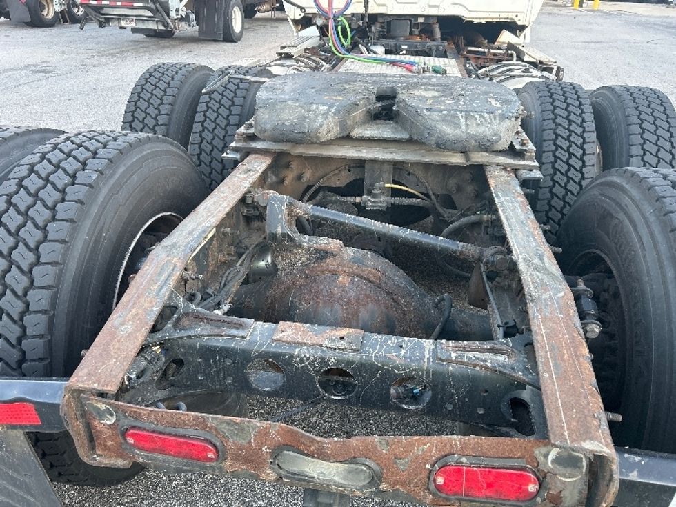 Day Cab Tractor-Heavy Duty Tractors-International-2020-LT625-Fitchburg-MA-483,748\n\t\tmiles-$ 25,750 - Image 6