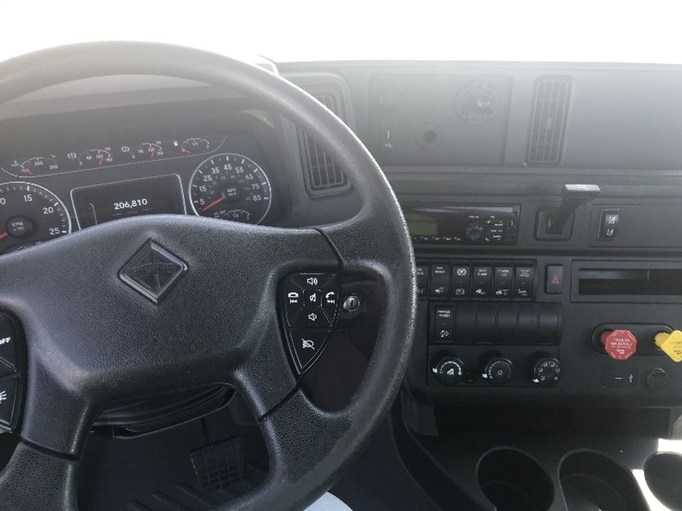 Day Cab Tractor-Heavy Duty Tractors-International-2020-LT625-Fontana-CA-206,809\n\t\tmiles-$ 38,500 - Image 11