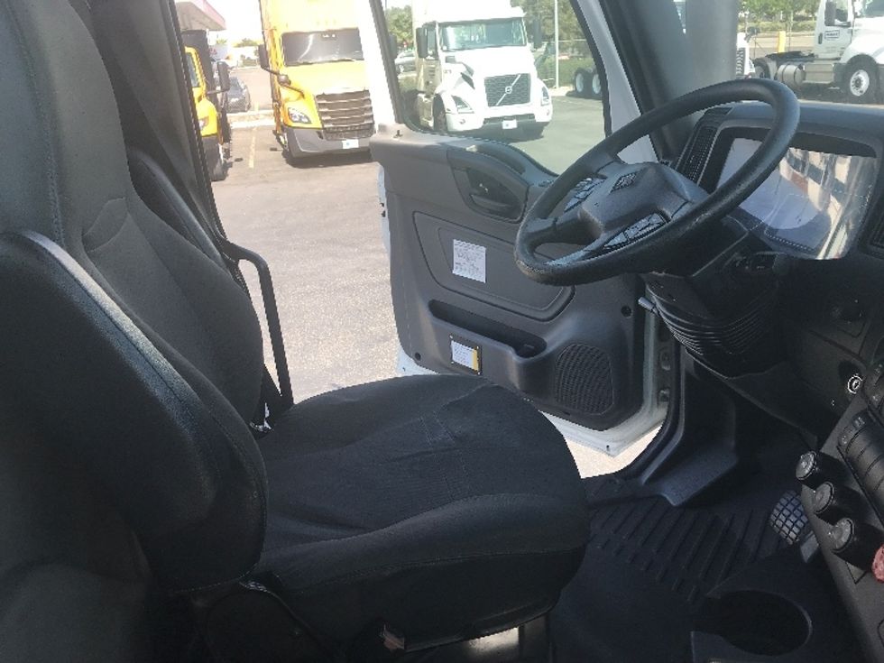 Day Cab Tractor-Heavy Duty Tractors-International-2020-LT625-Fontana-CA-206,809\n\t\tmiles-$ 38,500 - Image 14