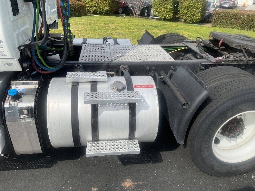 Day Cab Tractor-Heavy Duty Tractors-International-2020-LT625-Fontana-CA-206,809\n\t\tmiles-$ 38,500 - Image 17