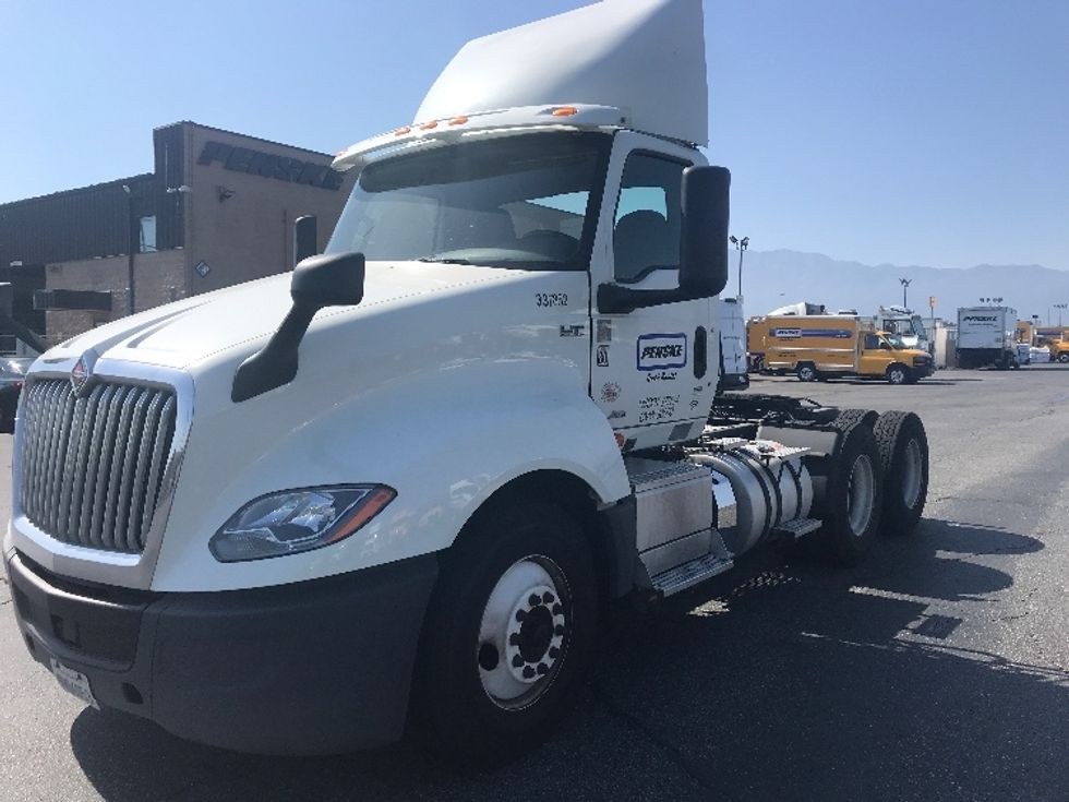 Day Cab Tractor-Heavy Duty Tractors-International-2020-LT625-Fontana-CA-206,809\n\t\tmiles-$ 38,500 - Image 3