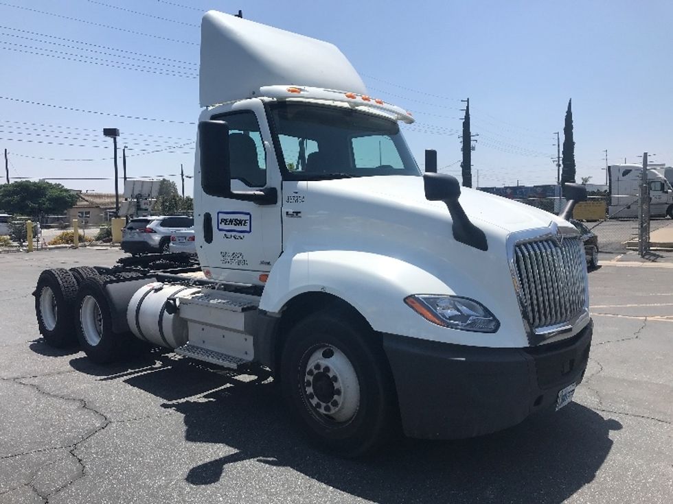 Day Cab Tractor-Heavy Duty Tractors-International-2020-LT625-Fontana-CA-228,731\n\t\tmiles-$ 37,250 - Image 1