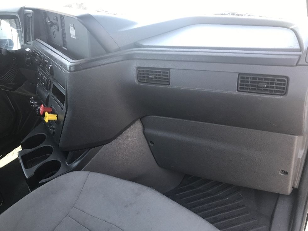 Day Cab Tractor-Heavy Duty Tractors-International-2020-LT625-Fontana-CA-228,731\n\t\tmiles-$ 37,250 - Image 13