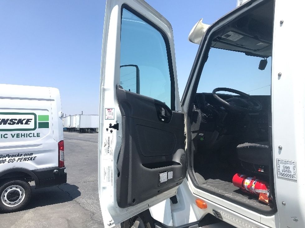 Day Cab Tractor-Heavy Duty Tractors-International-2020-LT625-Fontana-CA-228,731\n\t\tmiles-$ 37,250 - Image 9