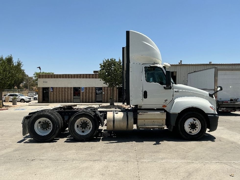 Day Cab Tractor-Heavy Duty Tractors-International-2020-LT625-Fontana-CA-229,247\n\t\tmiles-$ 38,000 - Image 8