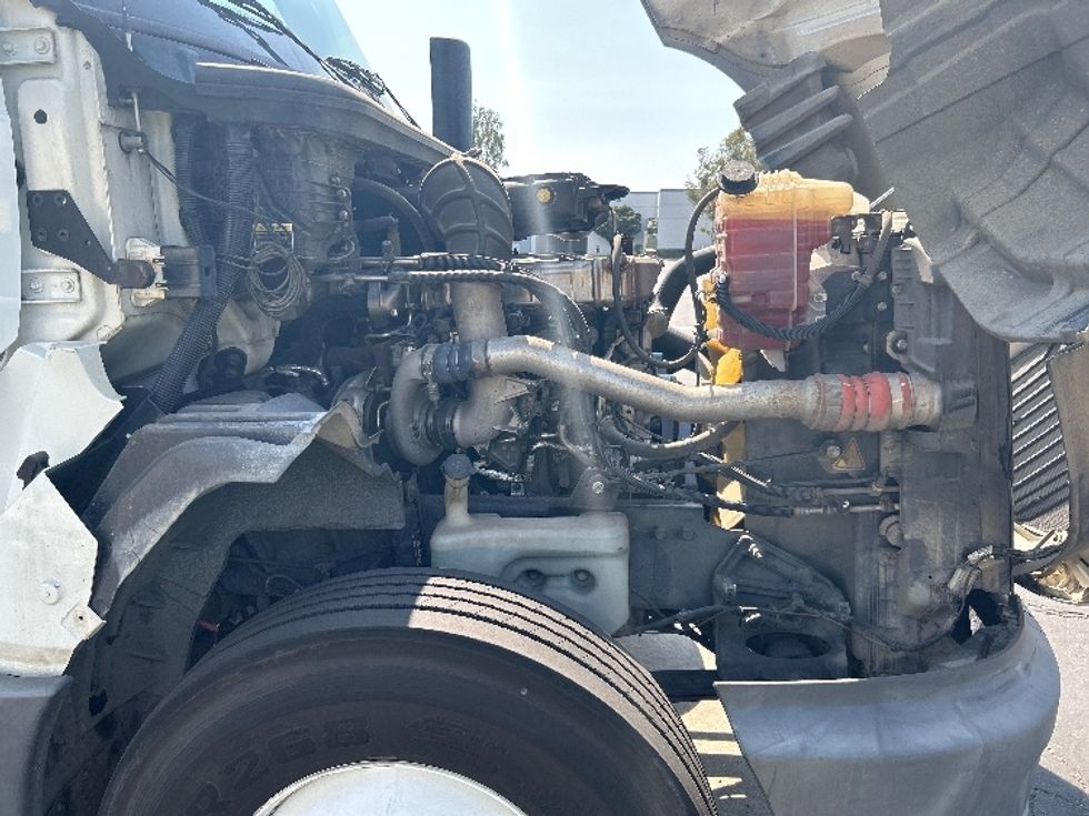 Day Cab Tractor-Heavy Duty Tractors-International-2020-LT625-Fontana-CA-532,927\n\t\tmiles-$ 22,750 - Image 15
