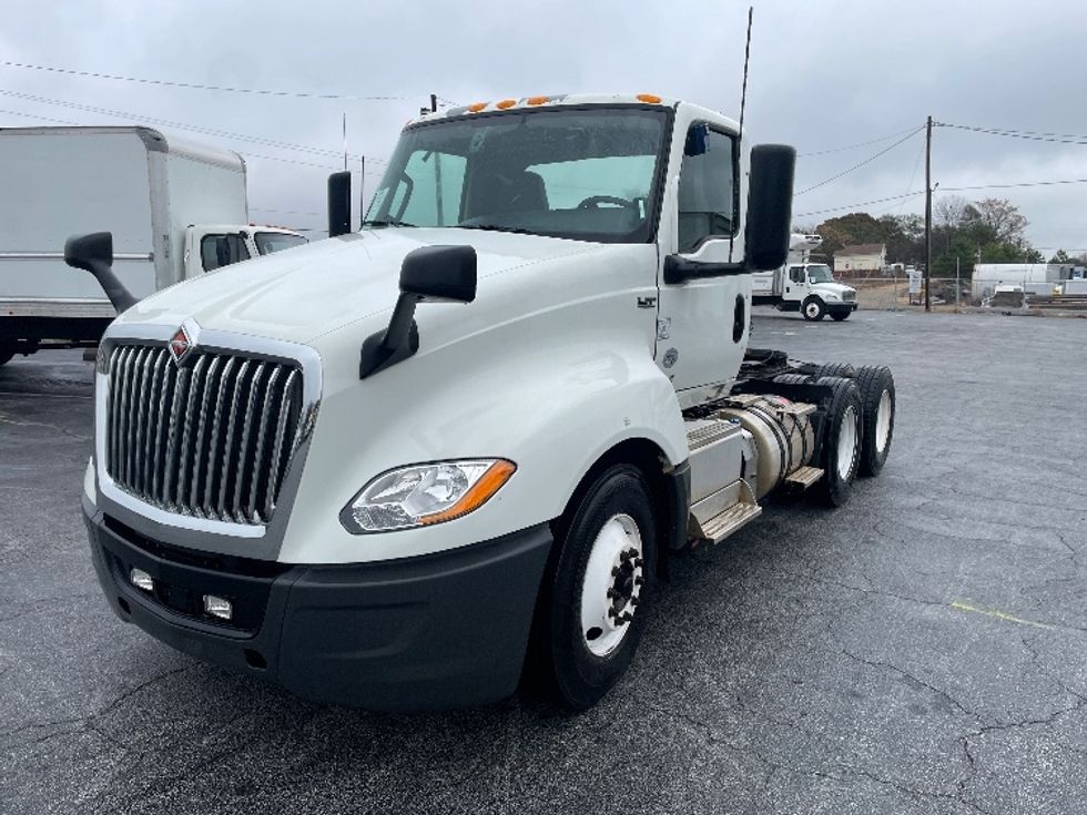 Day Cab Tractor-Heavy Duty Tractors-International-2020-LT625-Forest Park-GA-128,415\n\t\tmiles-$ 57,500 - Image 3