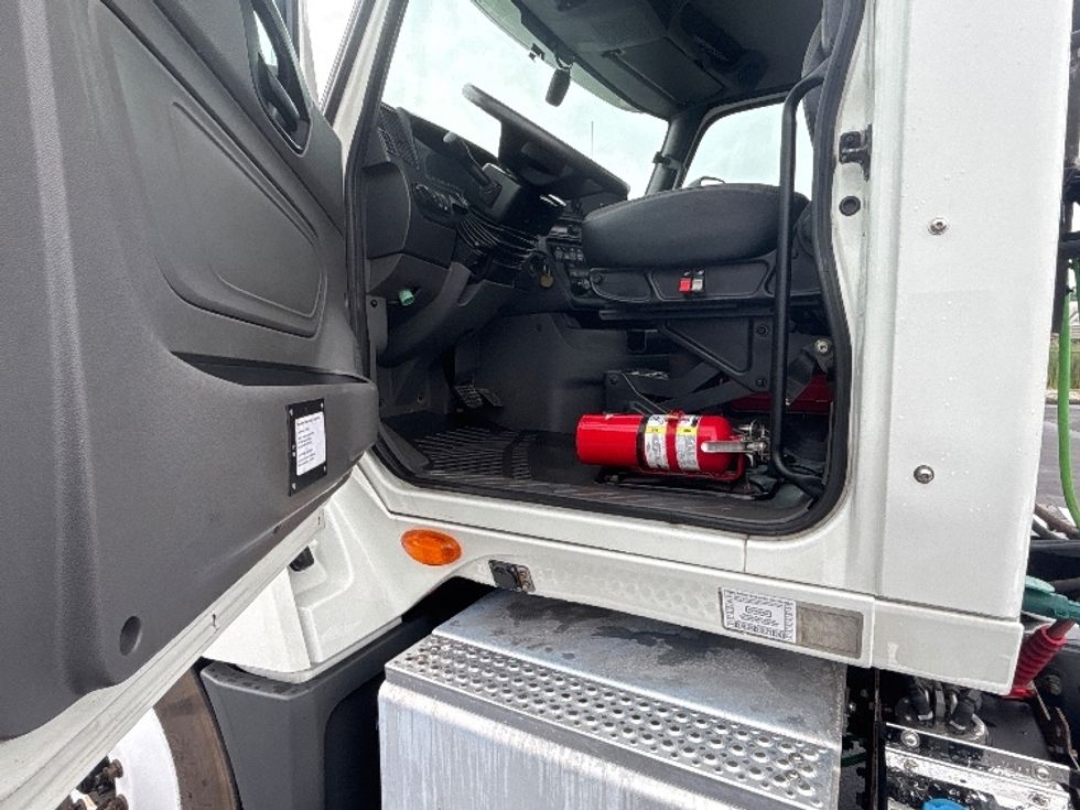 Day Cab Tractor-Heavy Duty Tractors-International-2020-LT625-Fort Myers-FL-230,265\n\t\tmiles-$ 37,000 - Image 9