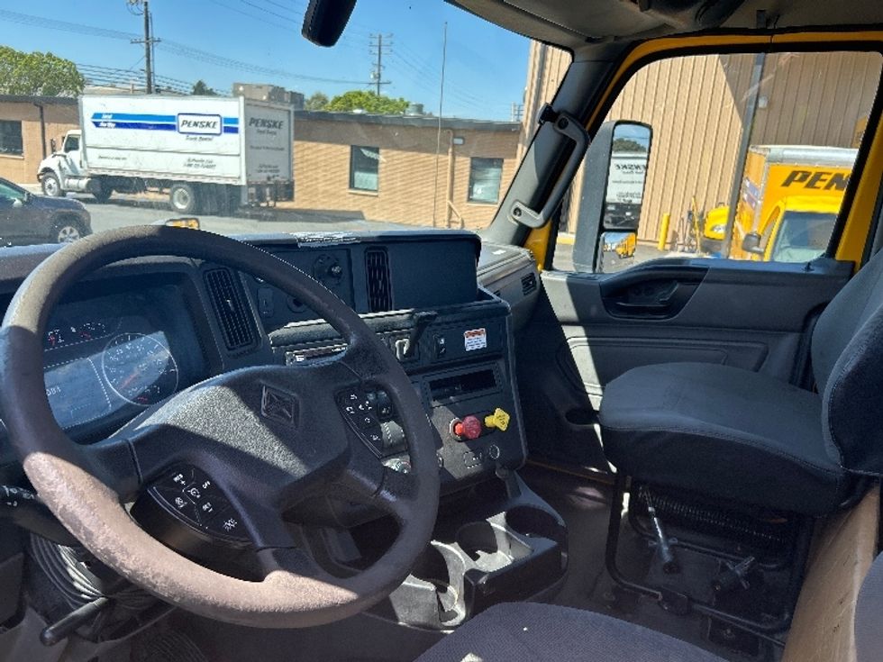 Day Cab Tractor-Heavy Duty Tractors-International-2020-LT625-Fresno-CA-347,175\n\t\tmiles-$ 26,250 - Image 10
