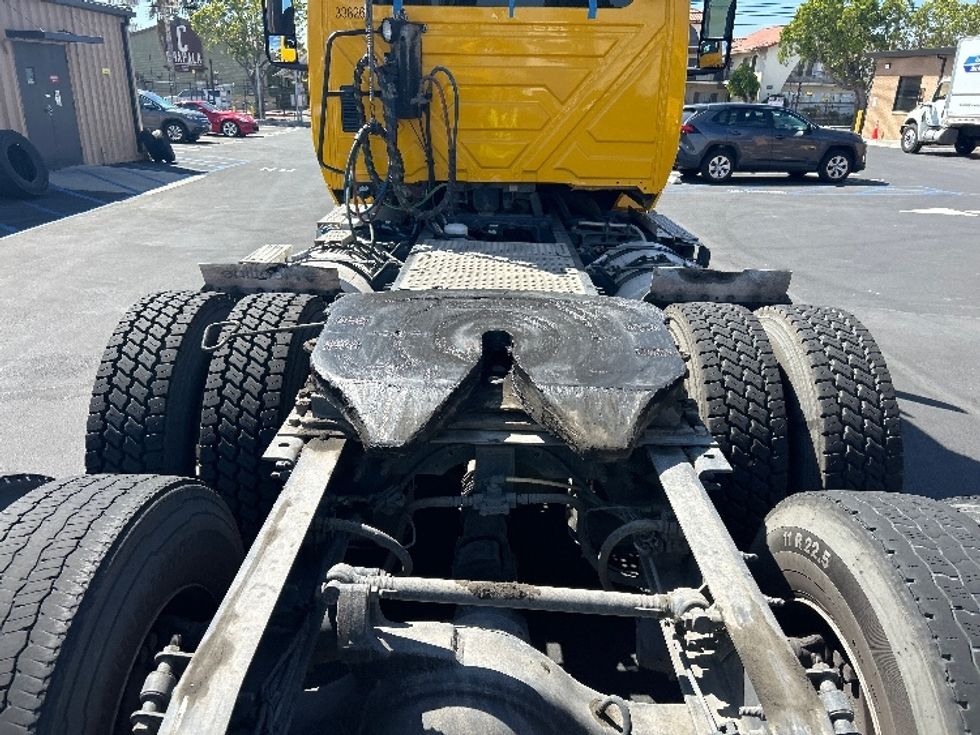 Day Cab Tractor-Heavy Duty Tractors-International-2020-LT625-Fresno-CA-347,175\n\t\tmiles-$ 26,250 - Image 6