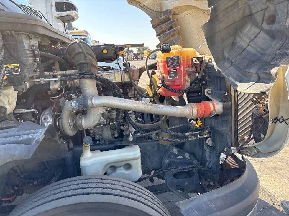 Day Cab Tractor-Heavy Duty Tractors-International-2020-LT625-Fresno-CA-356,954\n\t\tmiles-$ 27,750 - Image 15
