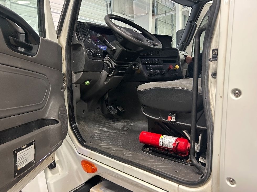 Day Cab Tractor-Heavy Duty Tractors-International-2020-LT625-Gadsden-AL-220,106\n\t\tmiles-$ 50,000 - Image 9