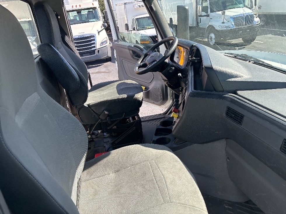 Day Cab Tractor-Heavy Duty Tractors-International-2020-LT625-Greensboro-NC-213,124\n\t\tmiles-$ 39,000 - Image 14