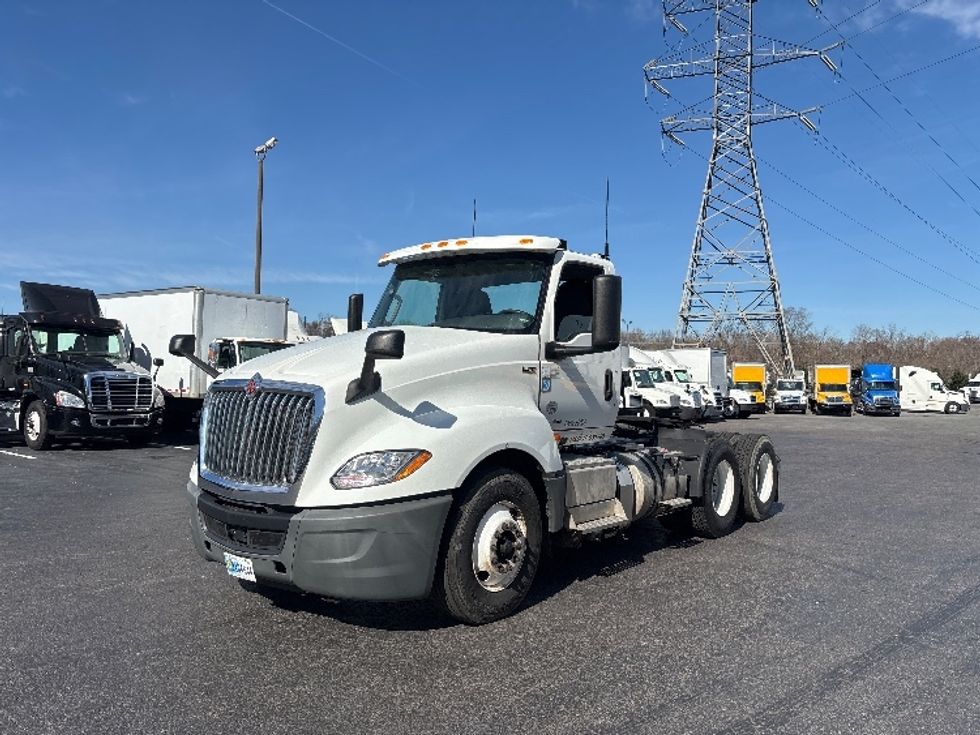 Day Cab Tractor-Heavy Duty Tractors-International-2020-LT625-Greensboro-NC-213,124\n\t\tmiles-$ 39,000 - Image 3