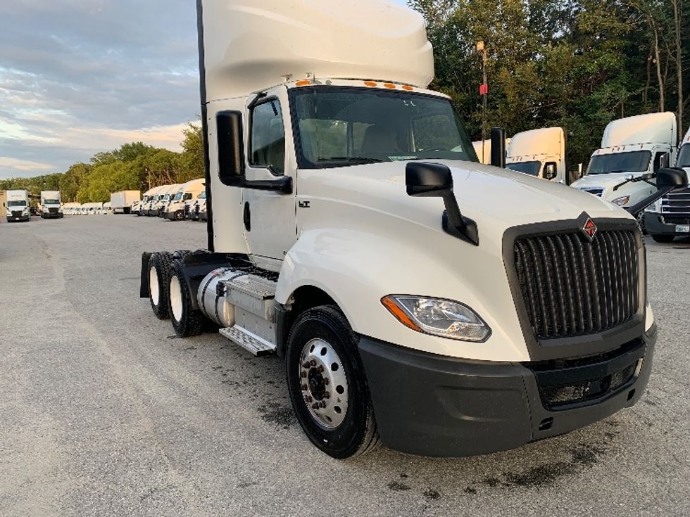 Day Cab Tractor-Heavy Duty Tractors-International-2020-LT625-Greensboro-NC-279,072\n\t\tmiles-$ 29,250 - Image 1