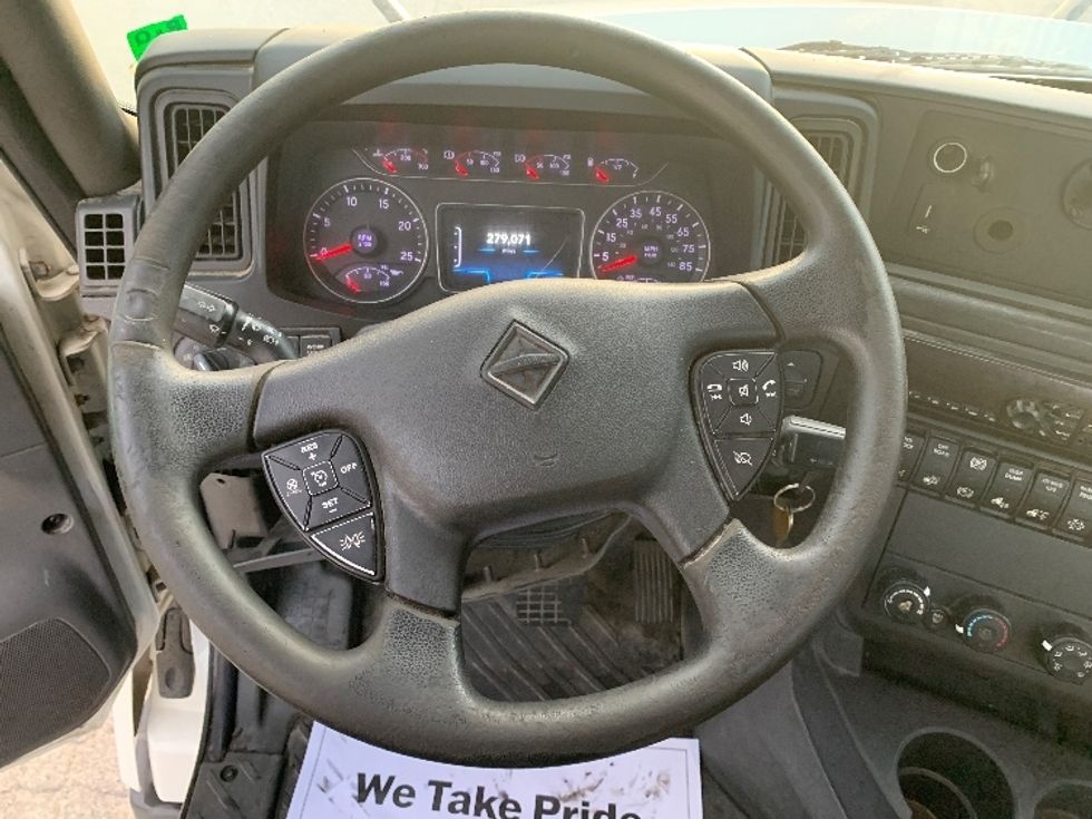 Day Cab Tractor-Heavy Duty Tractors-International-2020-LT625-Greensboro-NC-279,072\n\t\tmiles-$ 29,250 - Image 11