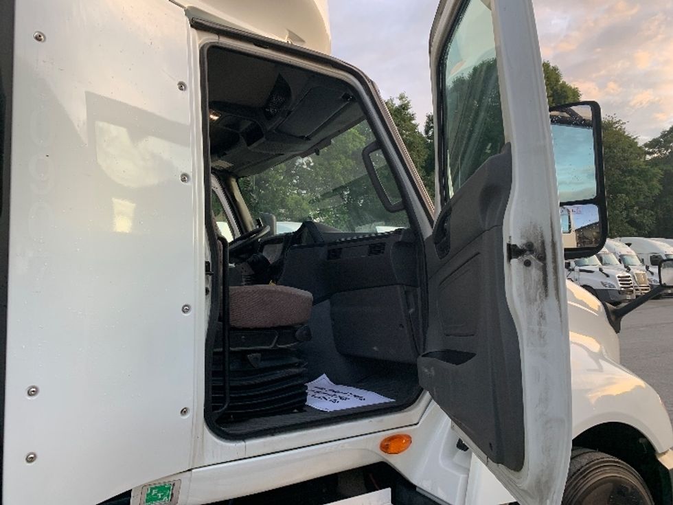 Day Cab Tractor-Heavy Duty Tractors-International-2020-LT625-Greensboro-NC-279,072\n\t\tmiles-$ 29,250 - Image 12