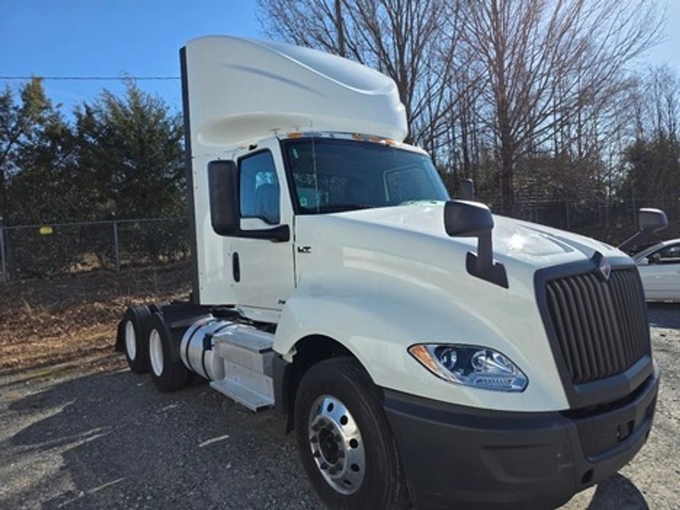 Day Cab Tractor-Heavy Duty Tractors-International-2020-LT625-Greensboro-NC-310,437\n\t\tmiles-$ 41,750 - Image 1