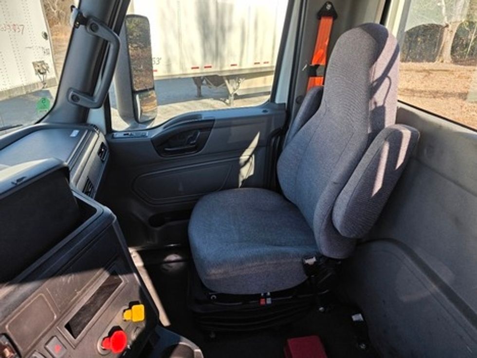 Day Cab Tractor-Heavy Duty Tractors-International-2020-LT625-Greensboro-NC-310,437\n\t\tmiles-$ 41,750 - Image 12