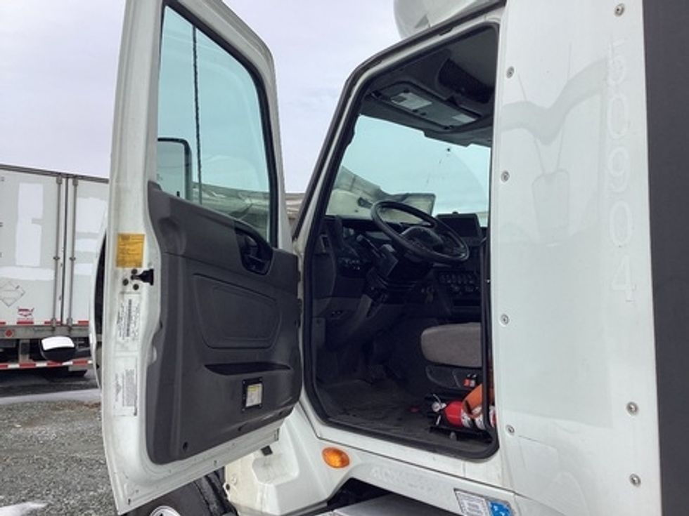 Day Cab Tractor-Heavy Duty Tractors-International-2020-LT625-Greensboro-NC-378,421\n\t\tmiles-$ 38,250 - Image 14