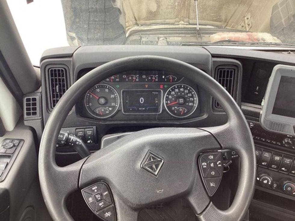 Day Cab Tractor-Heavy Duty Tractors-International-2020-LT625-Greensboro-NC-378,421\n\t\tmiles-$ 38,250 - Image 16