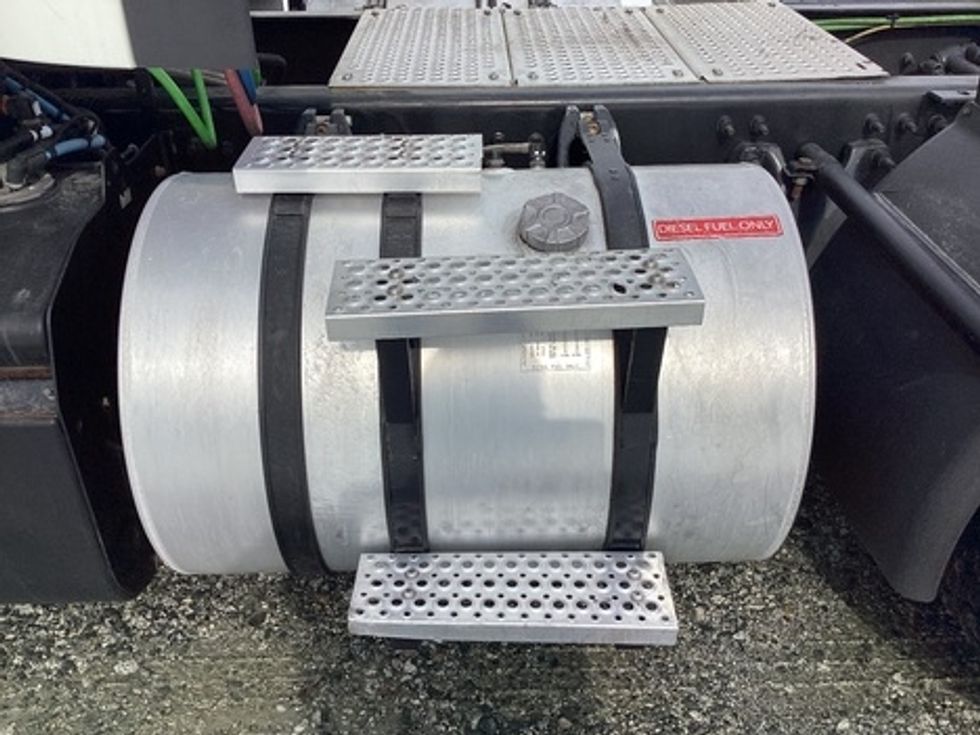 Day Cab Tractor-Heavy Duty Tractors-International-2020-LT625-Greensboro-NC-378,421\n\t\tmiles-$ 38,250 - Image 9