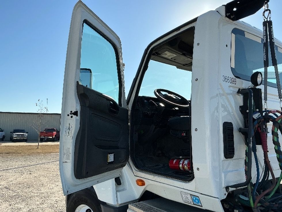 Day Cab Tractor-Heavy Duty Tractors-International-2020-LT625-Gulfport-MS-145,123\n\t\tmiles-$ 56,250 - Image 9