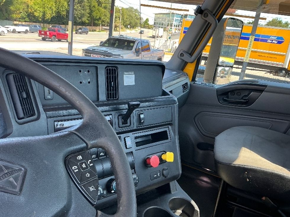 Day Cab Tractor-Heavy Duty Tractors-International-2020-LT625-Gulfport-MS-384,454\n\t\tmiles-$ 28,000 - Image 10