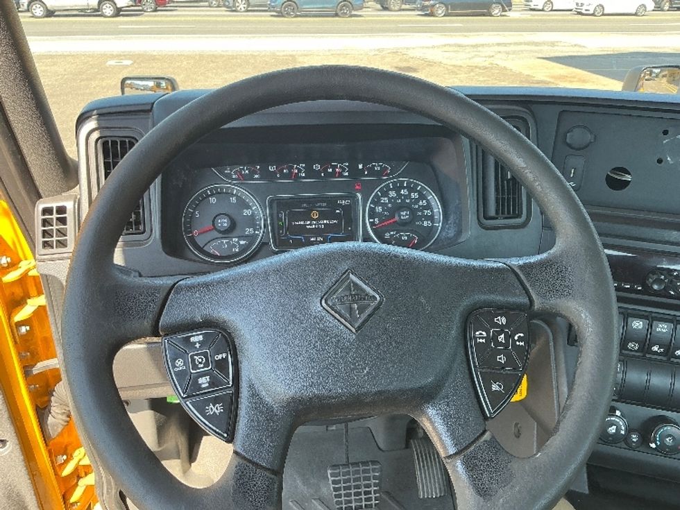 Day Cab Tractor-Heavy Duty Tractors-International-2020-LT625-Gulfport-MS-384,454\n\t\tmiles-$ 28,000 - Image 11