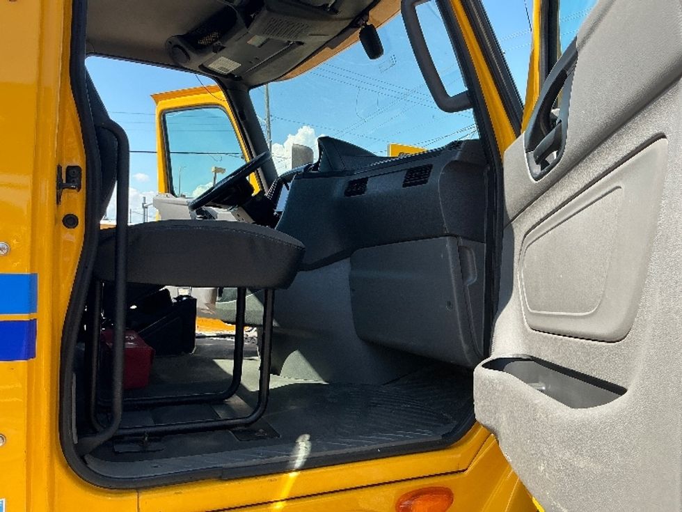 Day Cab Tractor-Heavy Duty Tractors-International-2020-LT625-Gulfport-MS-384,454\n\t\tmiles-$ 28,000 - Image 12