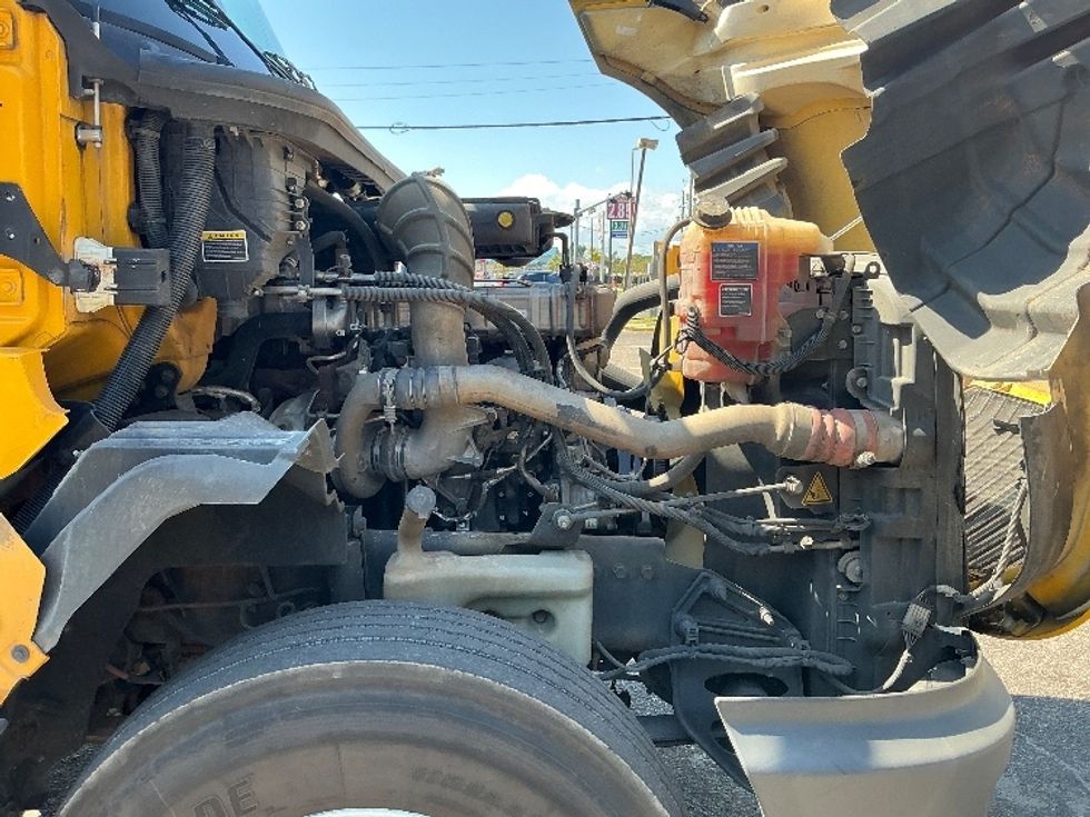 Day Cab Tractor-Heavy Duty Tractors-International-2020-LT625-Gulfport-MS-384,454\n\t\tmiles-$ 28,000 - Image 15
