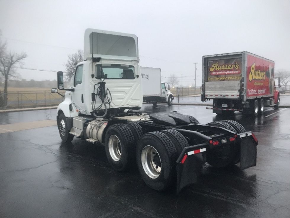 Day Cab Tractor-Heavy Duty Tractors-International-2020-LT625-Harrisburg-PA-332,492\n\t\tmiles-$ 29,250 - Image 5