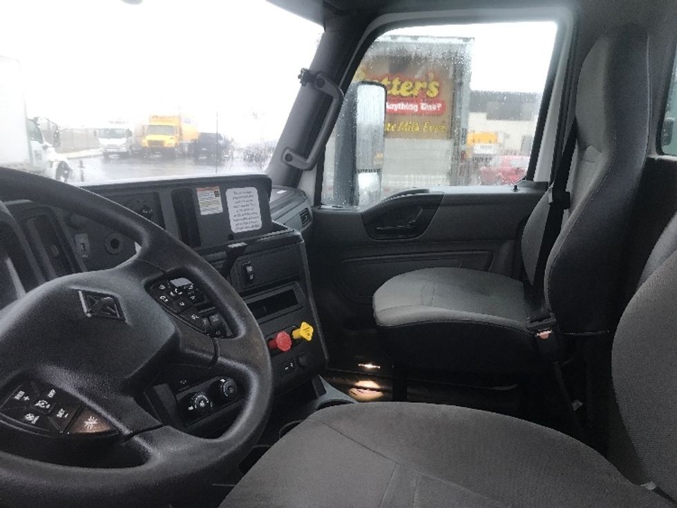 Day Cab Tractor-Heavy Duty Tractors-International-2020-LT625-Harrisburg-PA-333,144\n\t\tmiles-$ 28,000 - Image 10