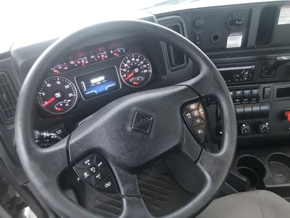 Day Cab Tractor-Heavy Duty Tractors-International-2020-LT625-Harrisburg-PA-333,144\n\t\tmiles-$ 28,000 - Image 11