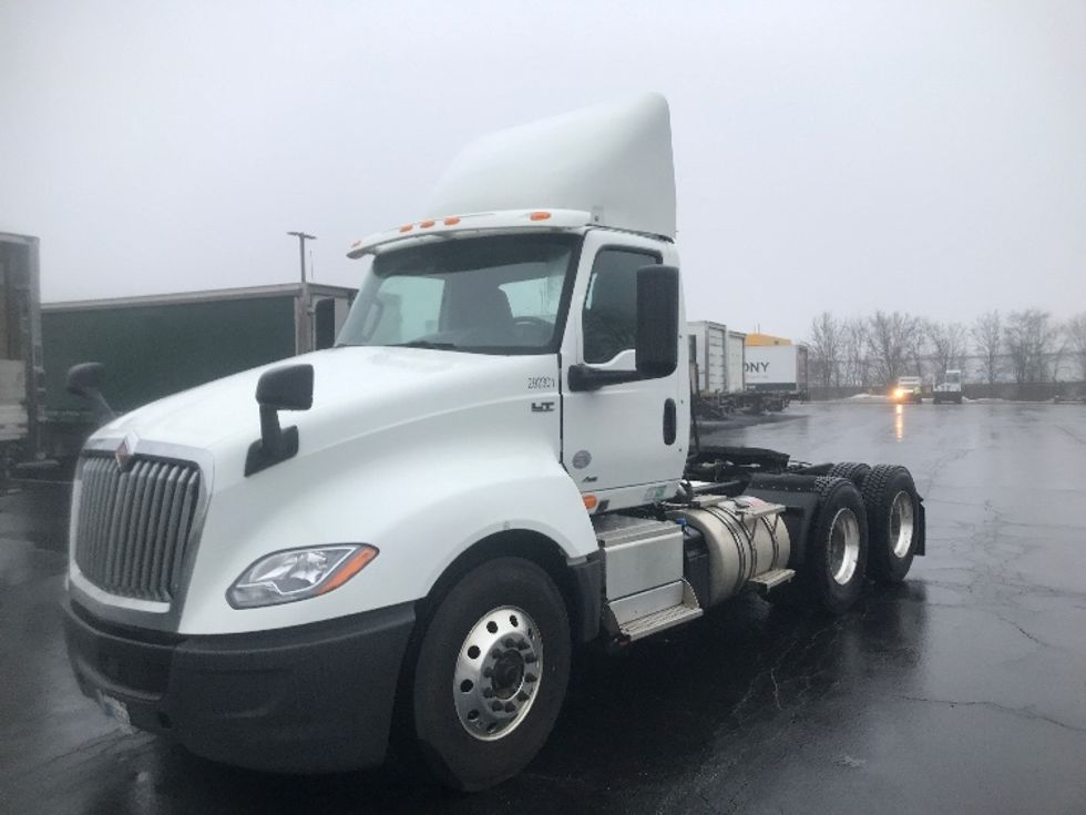 Day Cab Tractor-Heavy Duty Tractors-International-2020-LT625-Harrisburg-PA-333,144\n\t\tmiles-$ 28,000 - Image 3