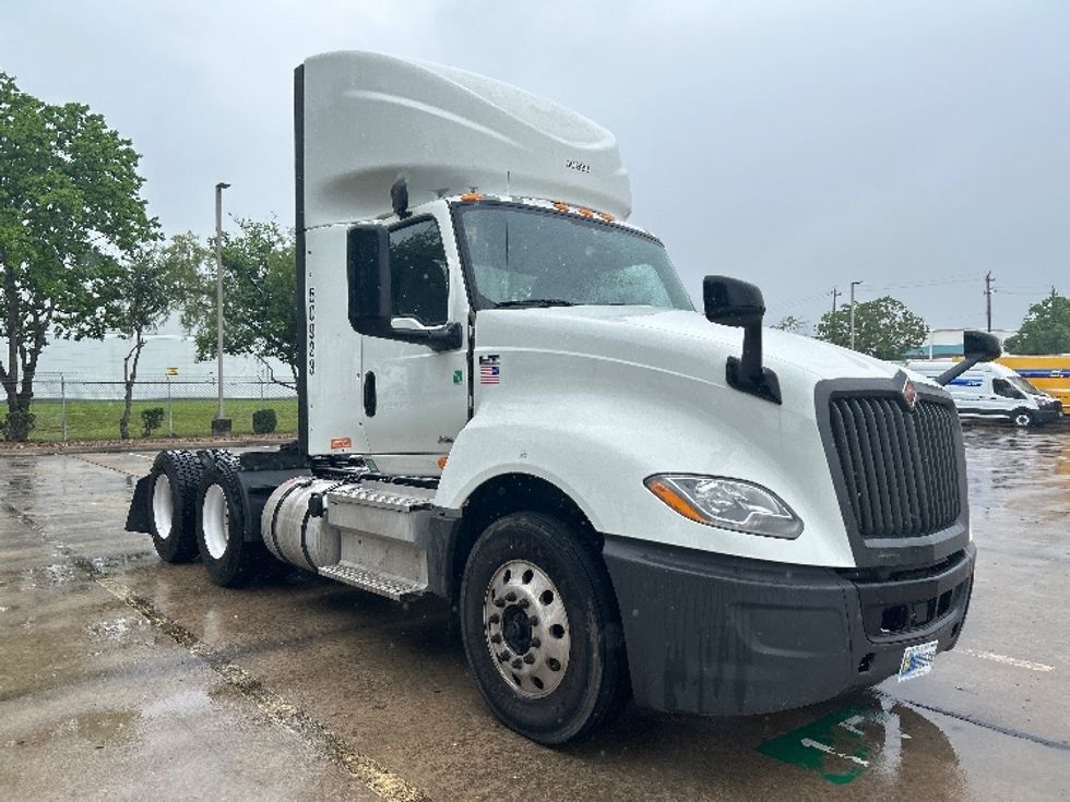 Day Cab Tractor-Heavy Duty Tractors-International-2020-LT625-Houston-TX-149,573\n\t\tmiles-$ 33,000 - Image 1