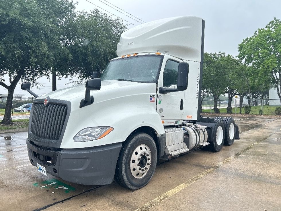 Day Cab Tractor-Heavy Duty Tractors-International-2020-LT625-Houston-TX-149,573\n\t\tmiles-$ 33,000 - Image 3