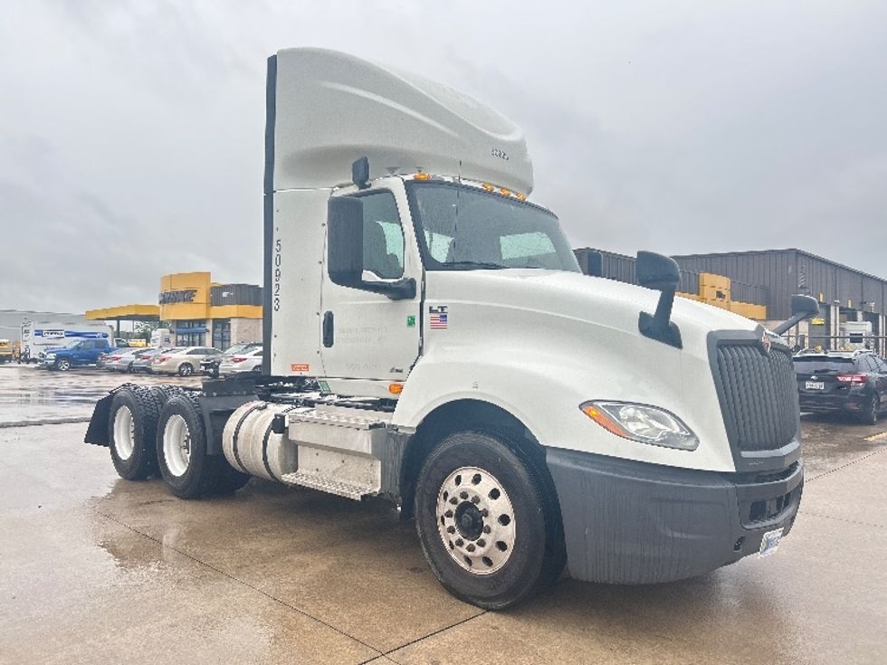 Day Cab Tractor-Heavy Duty Tractors-International-2020-LT625-Houston-TX-269,821\n\t\tmiles-$ 32,750 - Image 1