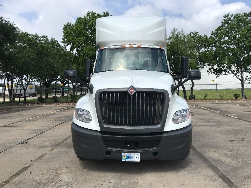 Day Cab Tractor-Heavy Duty Tractors-International-2020-LT625-Houston-TX-319,486\n\t\tmiles-$ 42,250 - Image 2